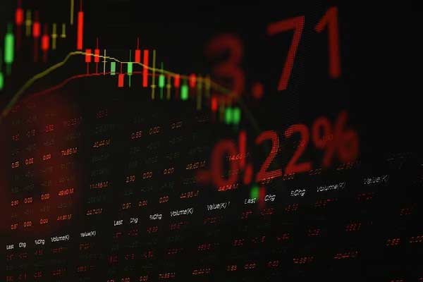 金力泰陷入资金占用争议，受损投资者如何挽损？